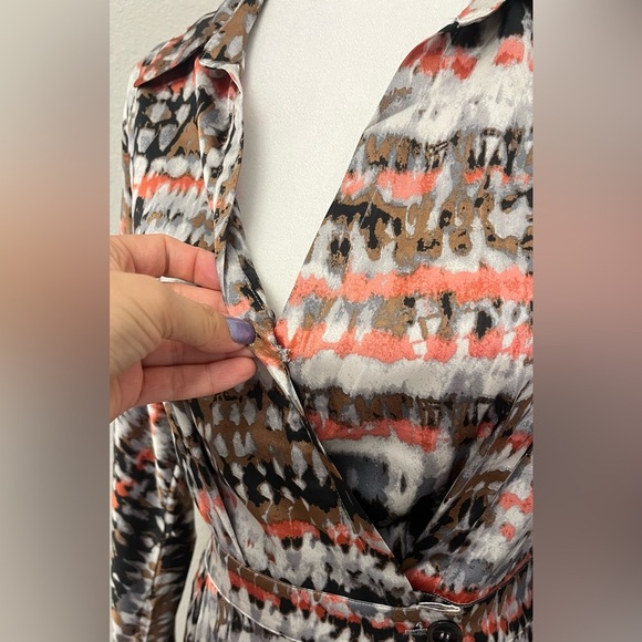 See U Soon Women's A-Line Faux Wrap Midi Dress w/Long Sleeves in Gray & Coral S - Picture 5 of 10